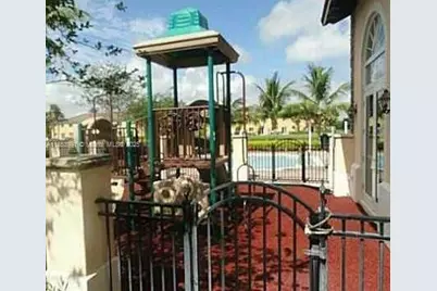 1485 NE 33rd Rd #212-1, Homestead, FL 33033 - Photo 3