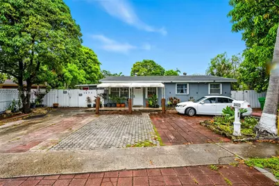 3633 SW 17th St, Fort Lauderdale, FL 33312 - Photo 1