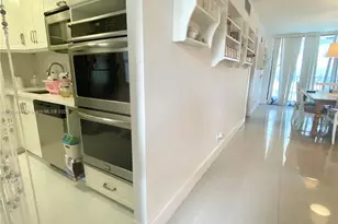 3301 N Country Club Dr, Aventura, FL 33180 - Photo 3