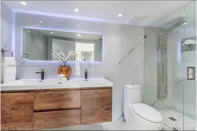 7601 E Treasure Dr #707, North Bay Village, FL 33141 - Photo 5