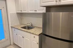 7725 Carlyle Ave, Miami Beach, FL 33141 - Photo 3