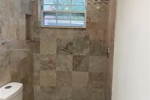 7725 Carlyle Ave, Miami Beach, FL 33141 - Photo 11