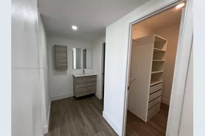 500 Bayview Dr #1120, Sunny Isles Beach, FL 33160 - Photo 39