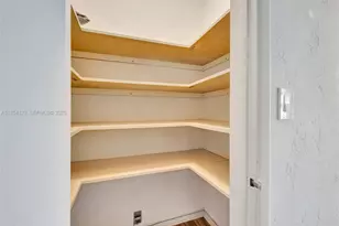 517 S 19th Ave, Hollywood, FL 33020 - Photo 11