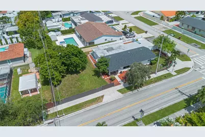 7605 W 6th Ave, Hialeah, FL 33014 - Photo 47
