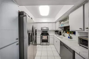 7605 W 6th Ave, Hialeah, FL 33014 - Photo 15