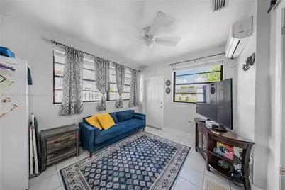 7605 W 6th Ave, Hialeah, FL 33014 - Photo 27