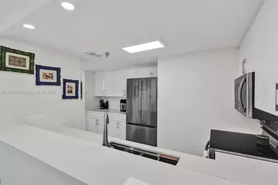 650 West Ave #1408, Miami Beach, FL 33139 - Photo 7