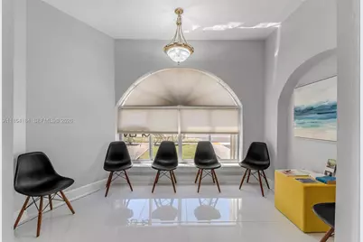 97 NE 15th St, Homestead, FL 33030 - Photo 9