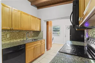 3760 SW 47th Ave, West Park, FL 33023 - Photo 37