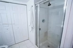 3530 Mystic Pointe Dr, Aventura, FL 33180 - Photo 17