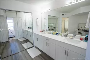 3530 Mystic Pointe Dr, Aventura, FL 33180 - Photo 23