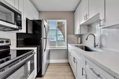 108 SE 23rd St, Fort Lauderdale, FL 33316 - Photo 23