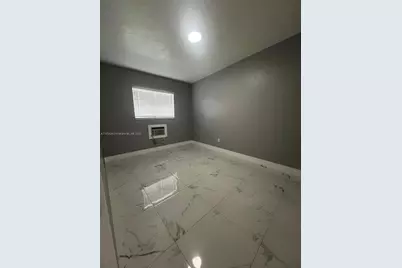 2090 NW 31st St #2, Miami, FL 33142 - Photo 3