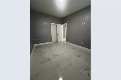 2090 NW 31st St #2, Miami, FL 33142 - Photo 7