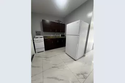 2081 NW 30th St #3, Miami, FL 33142 - Photo 7