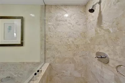 1435 Brickell Ave #3308, Miami, FL 33131 - Photo 17