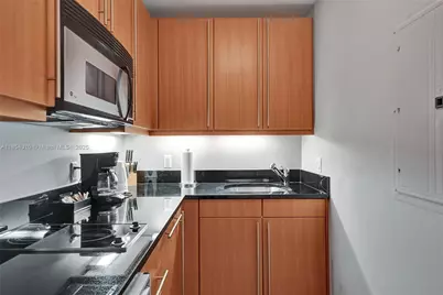 1435 Brickell Ave #3308, Miami, FL 33131 - Photo 21