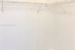 469 NE 207th Ln, Miami, FL 33179 - Photo 11