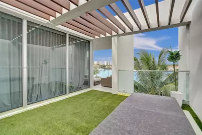 3750 Yacht Club Dr #TH2, Aventura, FL 33180 - Photo 29