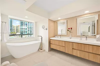 16500 Collins Ave #851, Sunny Isles Beach, FL 33160 - Photo 19
