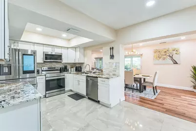 5706 S Travelers Palm Ln, Tamarac, FL 33319 - Photo 3