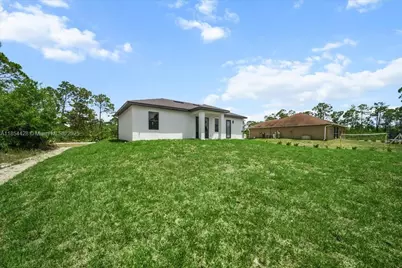 1262 Bowles Ave, Lehigh Acres, FL 33913 - Photo 7