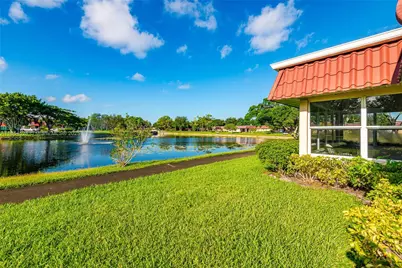 604 Laconia Cir #B, Lake Worth, FL 33467 - Photo 23