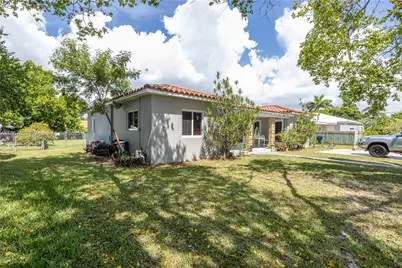 11020 NE 10th Ave, Biscayne Park, FL 33161 - Photo 33