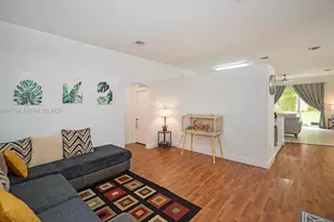 961 NE 36th Ave, Homestead, FL 33033 - Photo 5