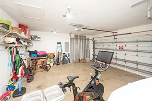 961 NE 36th Ave, Homestead, FL 33033 - Photo 17