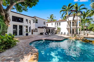 1051 NE 89th St, Miami, FL 33138 - Photo 1