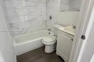 3025 NW 11th St, Fort Lauderdale, FL 33311 - Photo 13