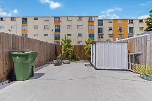 765 W 80th St, Hialeah, FL 33014 - Photo 25