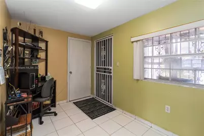 765 W 80th St, Hialeah, FL 33014 - Photo 13