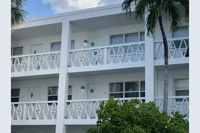 419 Golden Isles Dr #305, Hallandale Beach, FL 33009 - Photo 15