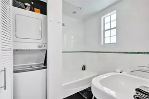 815 Euclid Ave, Miami Beach, FL 33139 - Photo 13