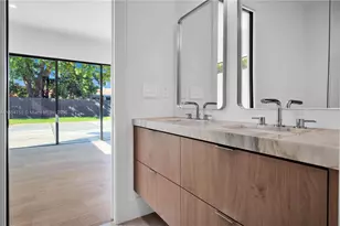 8765 SW 175th St, Palmetto Bay, FL 33157 - Photo 13