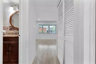 180 NE 12th Ave, Hallandale Beach, FL 33009 - Photo 23