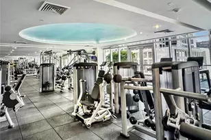 500 Brickell Ave, Miami, FL 33131 - Photo 9