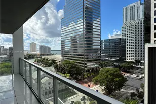 500 Brickell Ave, Miami, FL 33131 - Photo 17