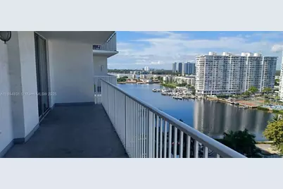2801 NE 183rd St #1401W, Aventura, FL 33160 - Photo 17