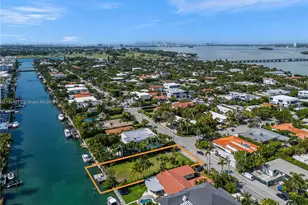 10201 E Broadview Dr, Bay Harbor Islands, FL 33154 - Photo 13