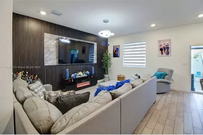 789 SE 16th Ct, Homestead, FL 33034 - Photo 11