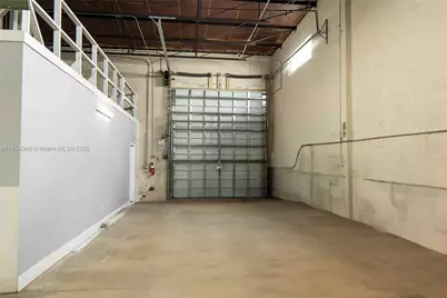 500 W 84th St, Hialeah, FL 33014 - Photo 21