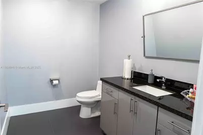 500 W 84th St, Hialeah, FL 33014 - Photo 13