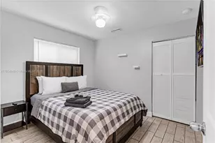 6660 Custer, Hollywood, FL 33024 - Photo 13