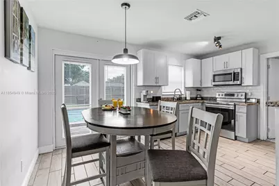 6660 Custer, Hollywood, FL 33024 - Photo 5