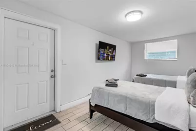 6660 Custer, Hollywood, FL 33024 - Photo 15