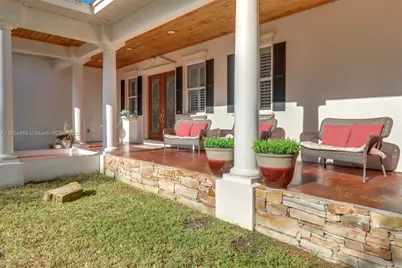 2825 Jenkins Way, Naples, FL 34117 - Photo 3